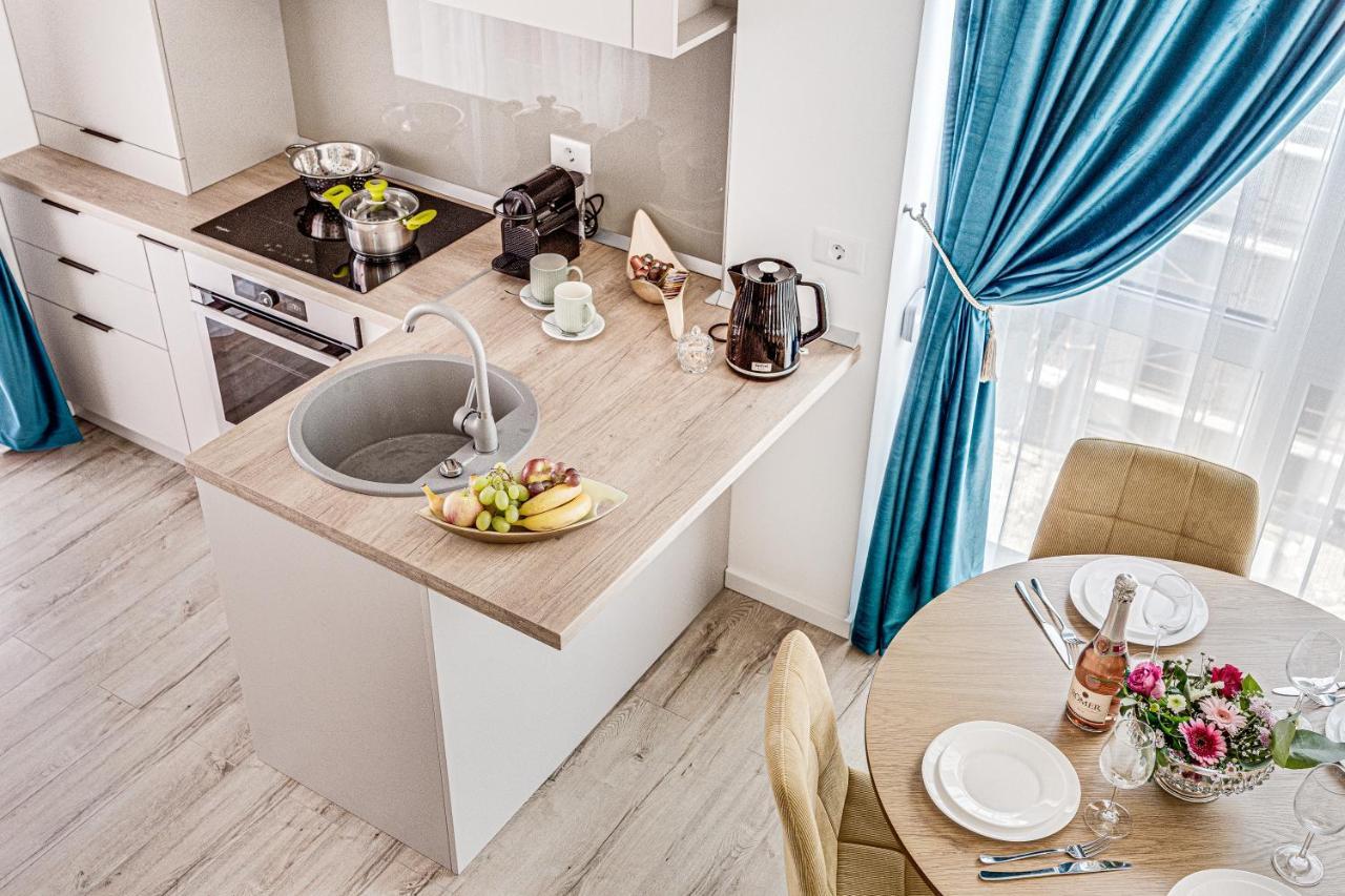 Apartment Ari Pink & Turquoise - Afi Mall High-end Arad