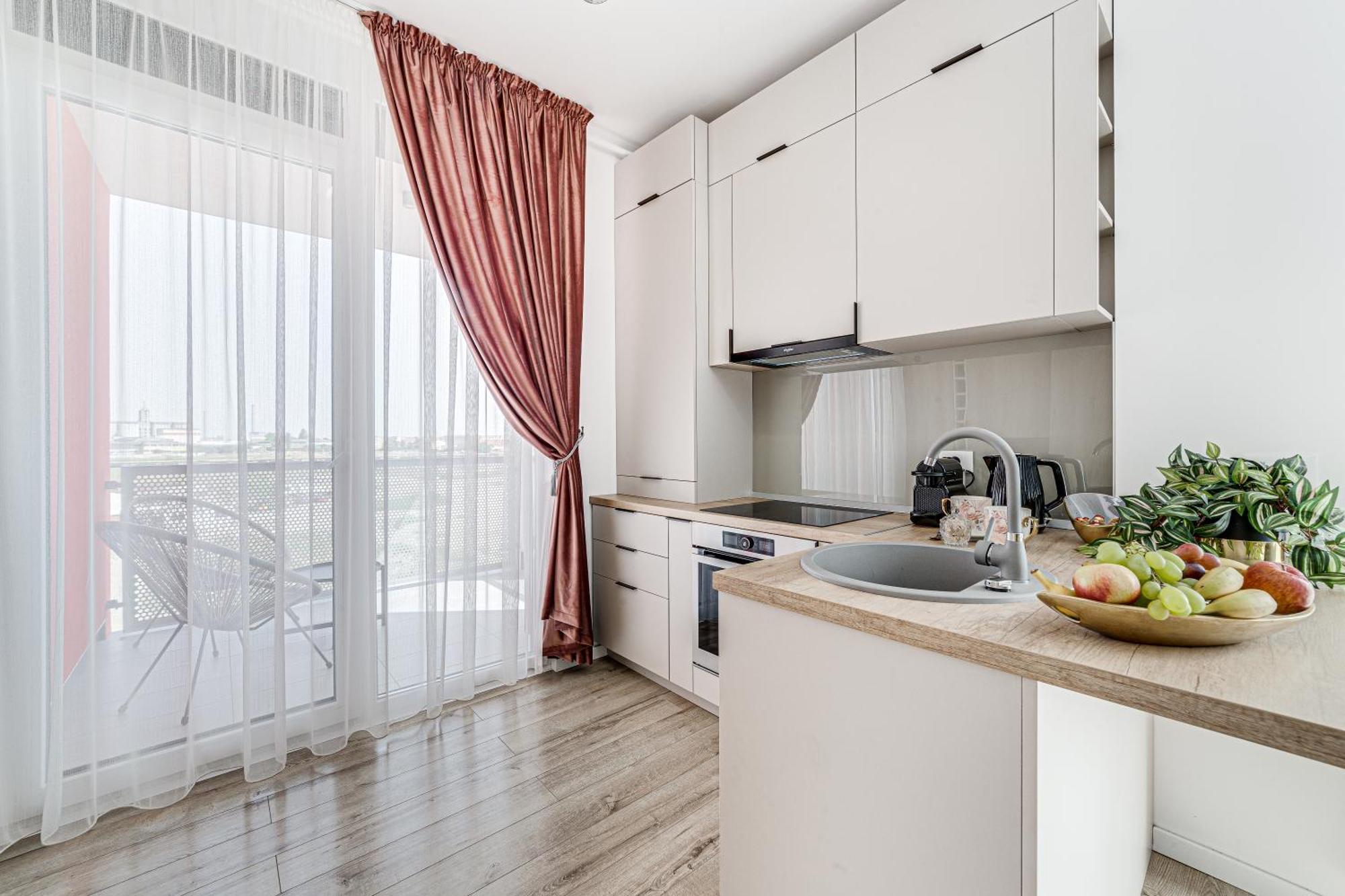 Ari Pink & Turquoise - Afi Mall High-end Apartment Arad